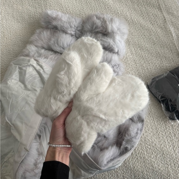 Luxurious Faux Fur head hat piece in Light Gray - Picture 3 of 4